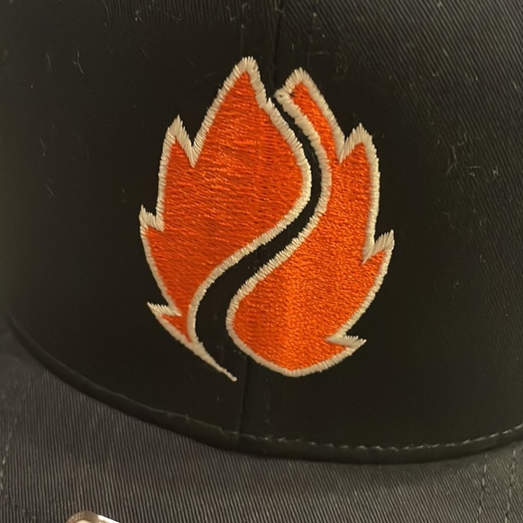 HOP VALLEY BREWING COMPANY TRUCKER HAT - Picture 2 of 8